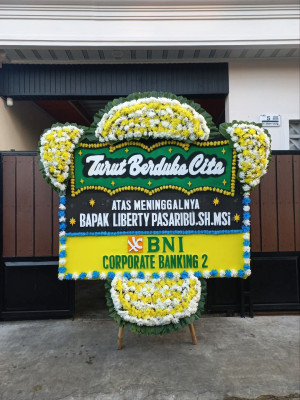 Papan Bunga Duka di Meras