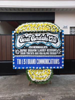 Papan Bunga Duka di Meras
